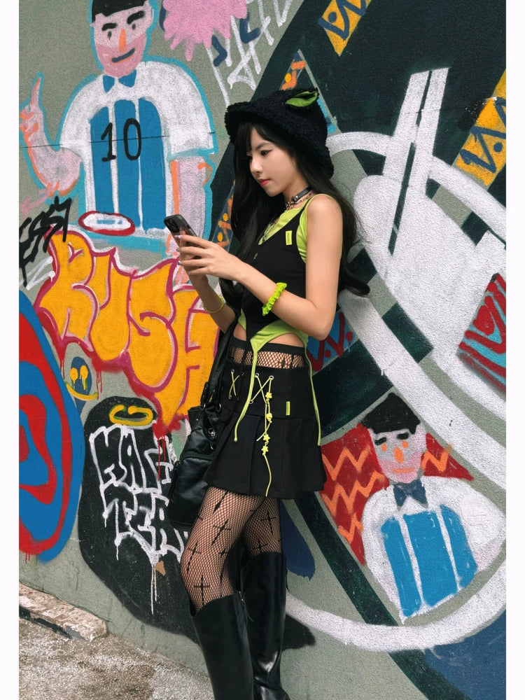 Black Brat Green Star Lace-Up Low-Rise Pleated Mini Skort